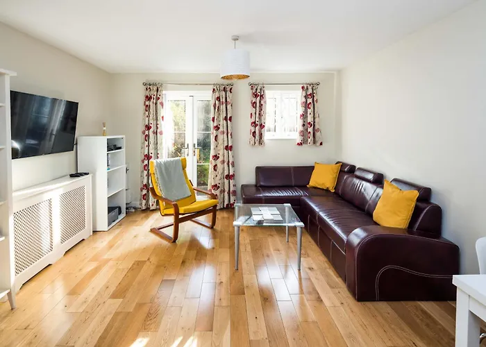 Fantastic Stay In Canary Wharf - 2 Bedrooms