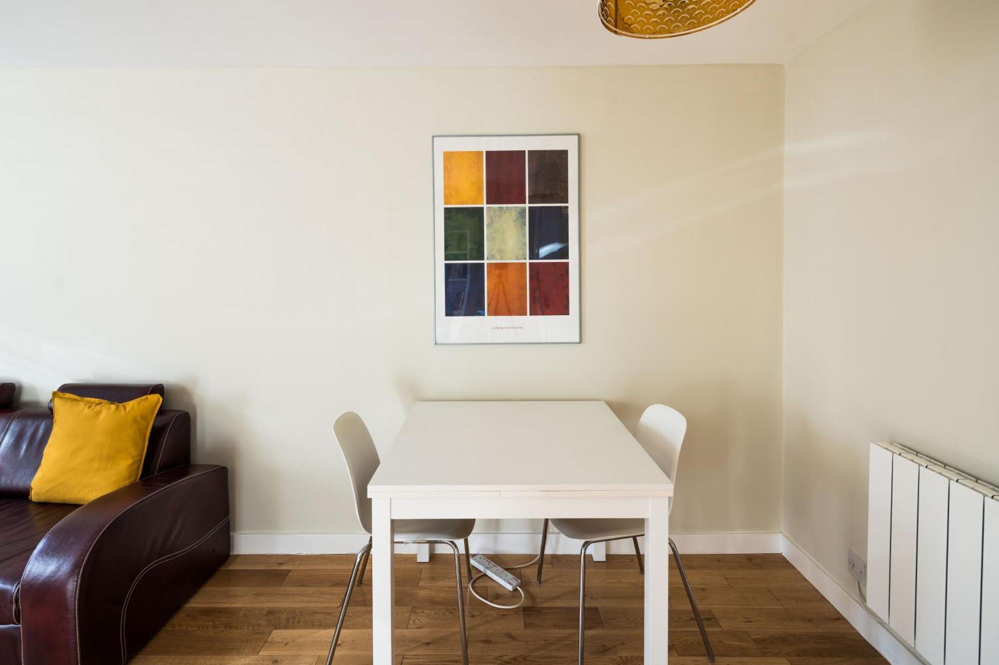 Fantastic In Canary Wharf - 2 Bedrooms Vakantiehuis *